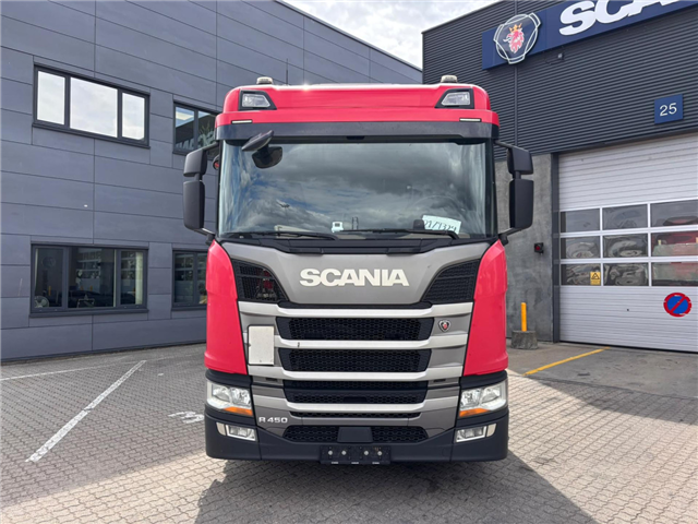 Scania R 450 A6x2/4NB