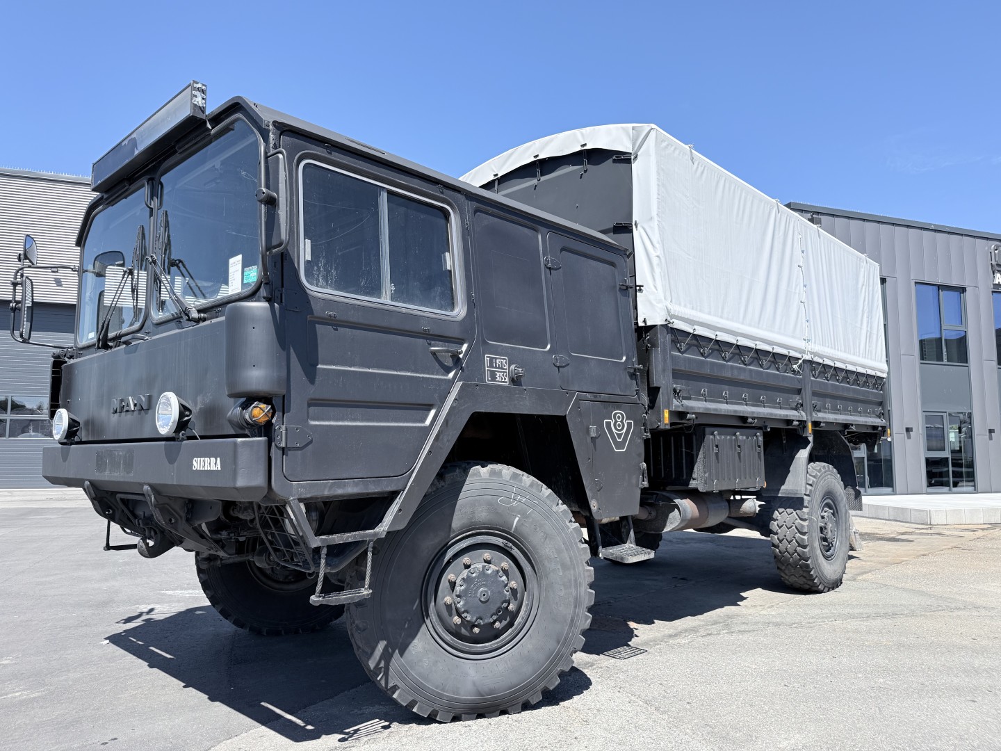 MAN 5 To KAT MIL 4x4