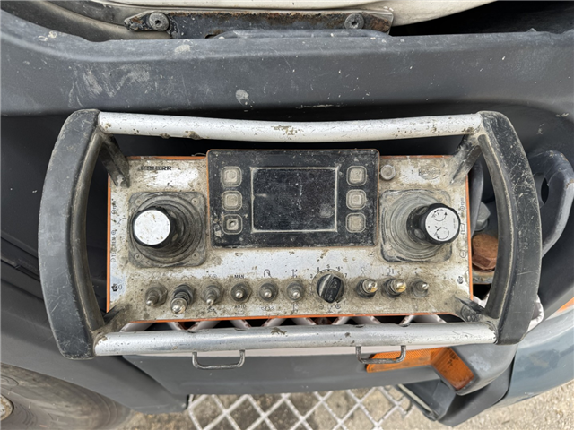 Scania P370 6x4 Liebherr THP140H 24 M4 XH