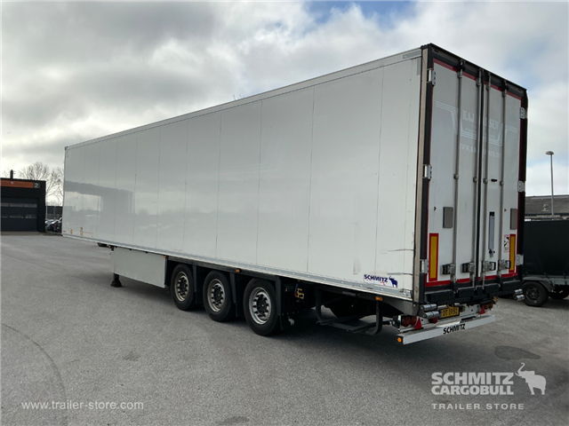 Schmitz Semi Reefer Meat hanging system