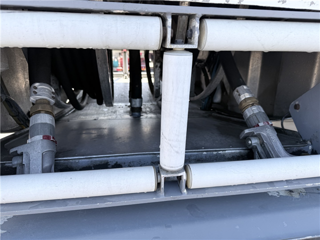 Volvo FM9/260 4x2 12.865 L ADR Tankbil