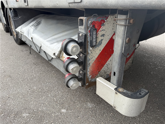 MTDK AMT 30 t. Maskinanhænger m/hydr. ramper