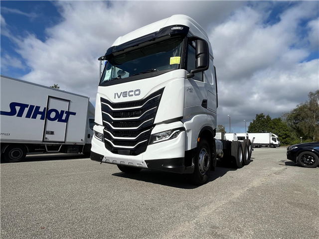 Iveco X-Way AS350X50 Y/FS 8x4 1+3