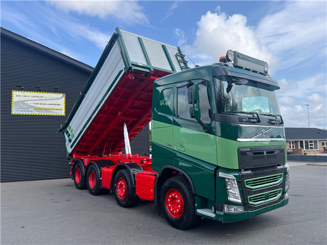 Volvo FH540 8X4 tandem med løftebogie -Nopa pendeltip