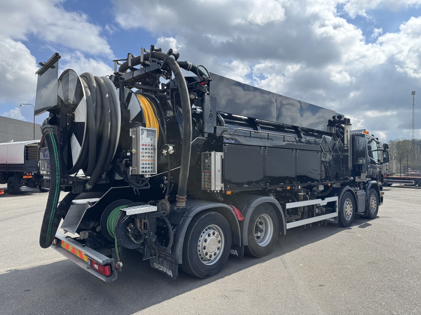 Scania P450 8x2*6 Hvidtved Larsen FlexLine 414 ADR