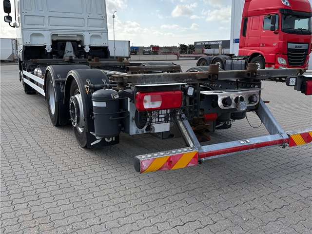 DAF XF FAR 480 veksellads chassis