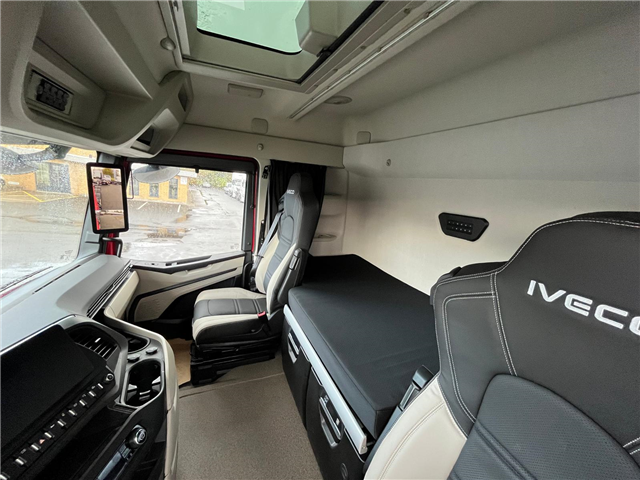 Iveco X WAY AS350X58 ZY/FS