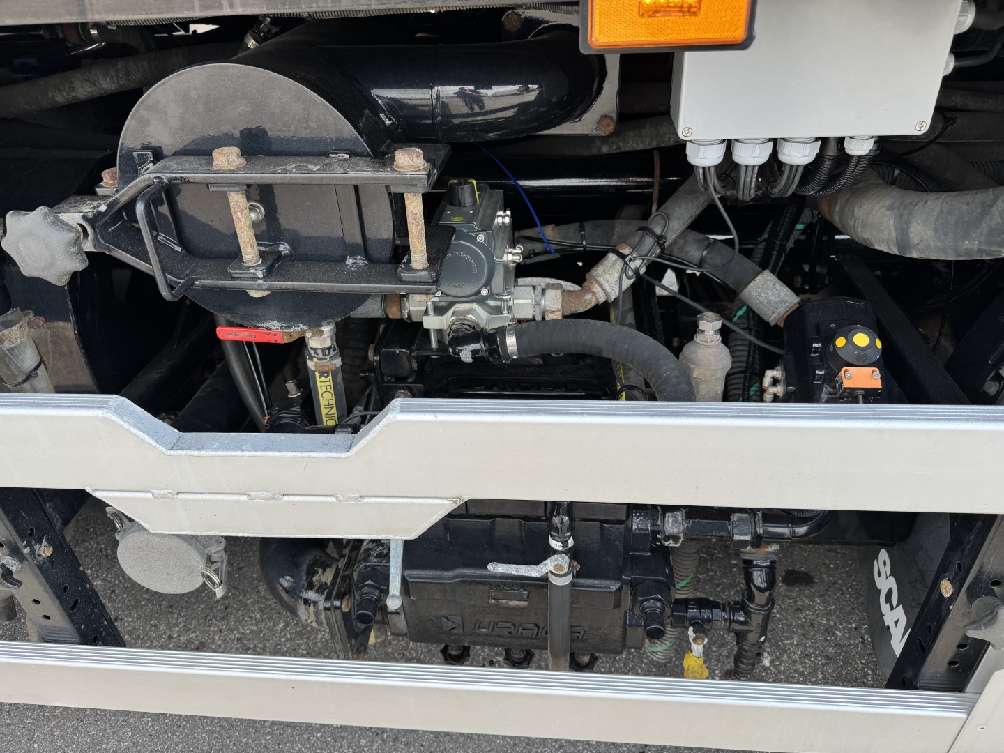 Scania P450 8x2*6 Hvidtved Larsen FlexLine 414 ADR