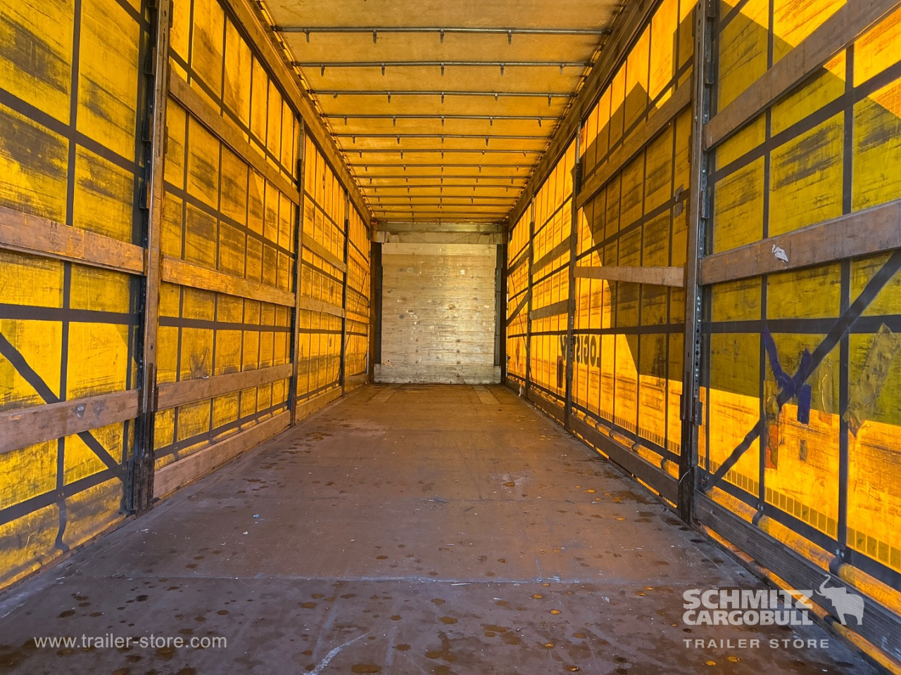 Schmitz Semi Curtainsider Mega