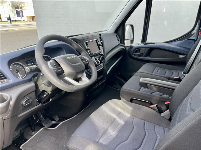 Iveco Daily 35S18HA8 9m3