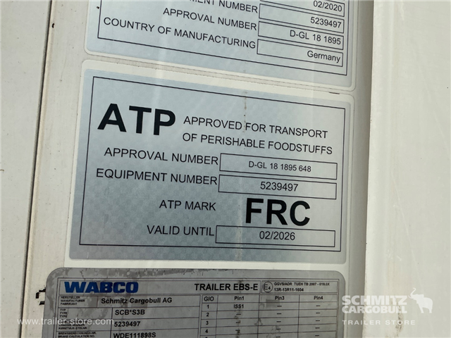 Schmitz Semi Reefer Meat hanging system