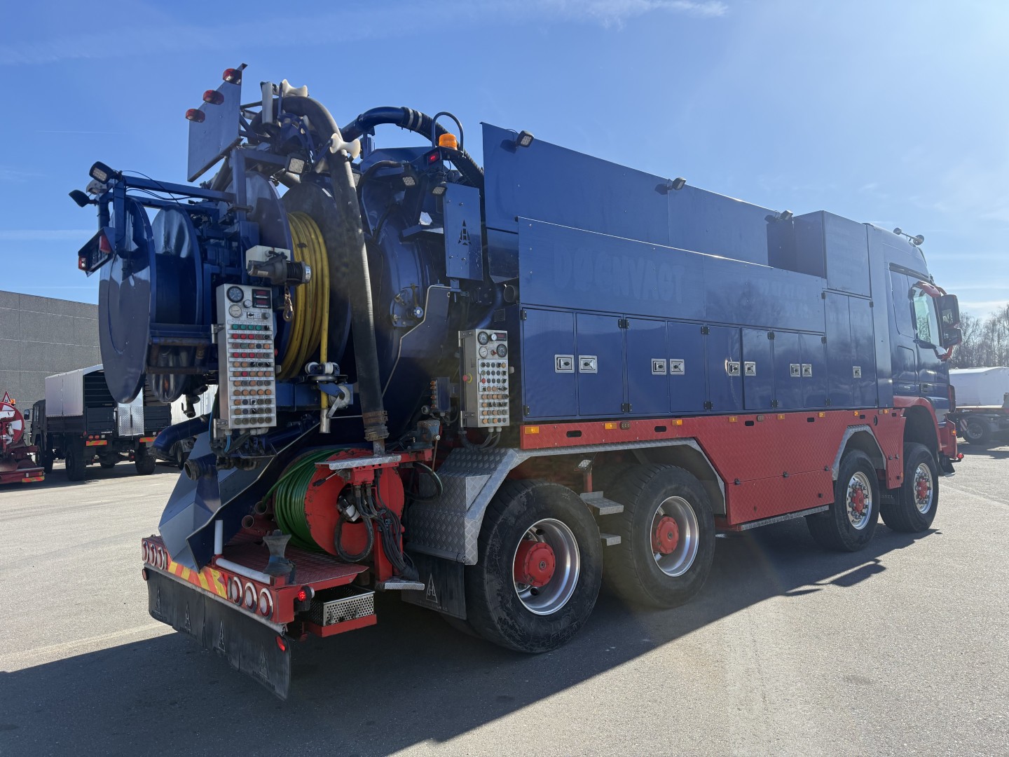 Mercedes Actros 4151 8x8 V8 Hvidtved Larsen RECycler 410