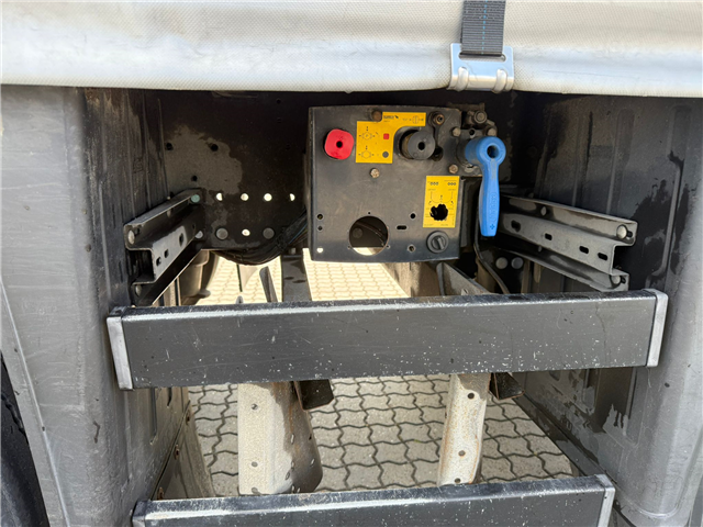 Schmitz 3 aks. gardintrailer m. truckbeslag
