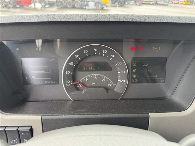 Volvo FM330 6x2*4 Carrier Supra 1250 Mt 9,9m (defekt kølemaskine)