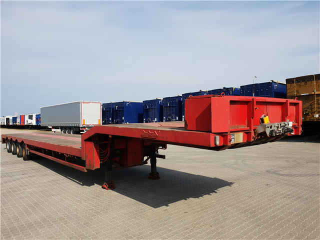 Diverse Noteboom Maskintrailer