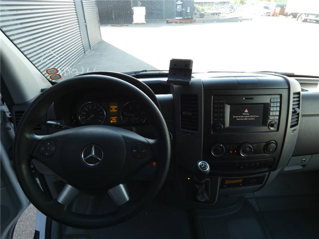 Mercedes-Benz 516