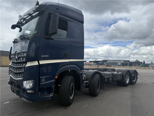 Mercedes Arocs 3253 8x2*6 Euro 6 Chassis