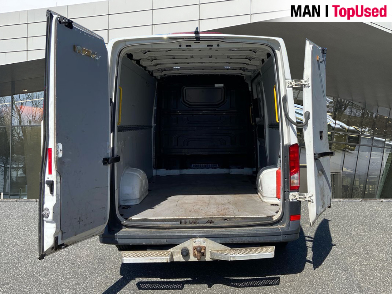 MAN TGE 3.180 4X2F SB