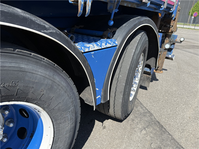 Volvo FH16/550 6x2*4 / Kran HMF 3220K4 Euro 6