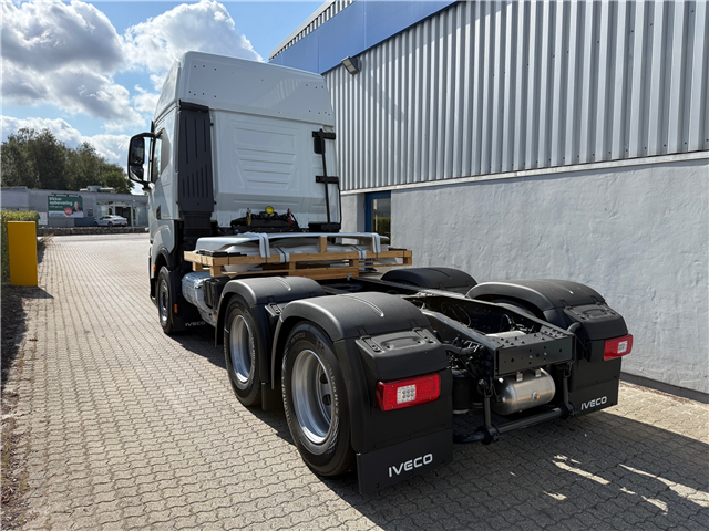 Iveco AS440S58-E6e TY/FT 6x2