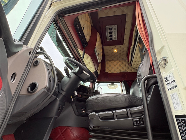 DAF XF 530 FTN 6x2/4 hydraulik trækker