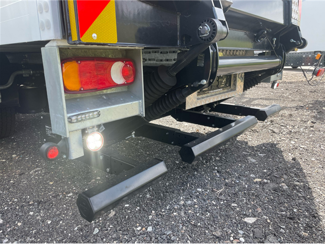 Iveco ML120E25-E6e 18 pallers