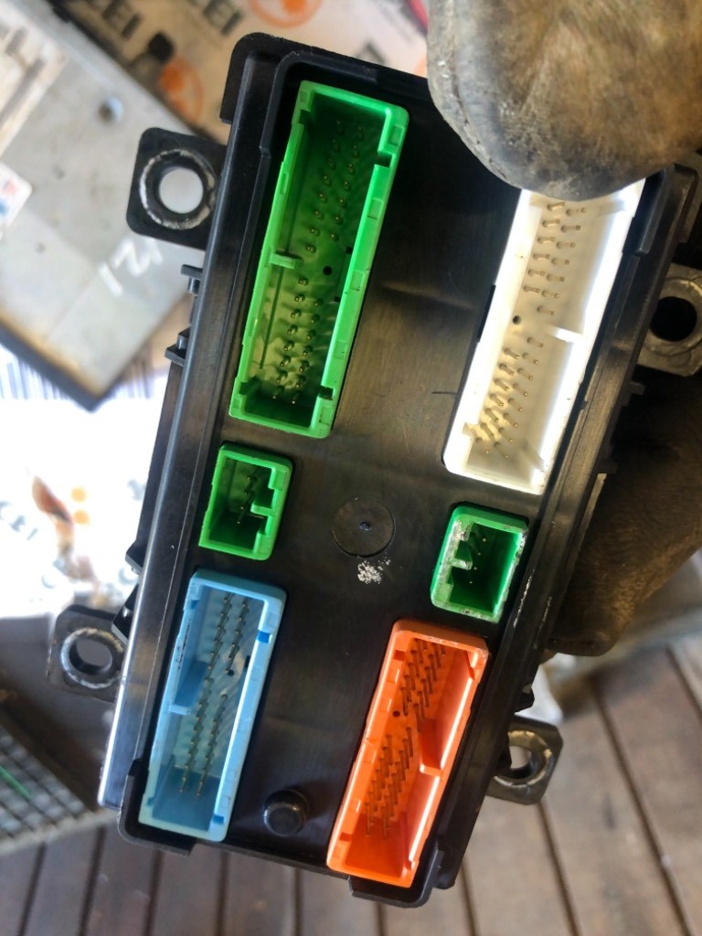 Volvo vecu распиновка
