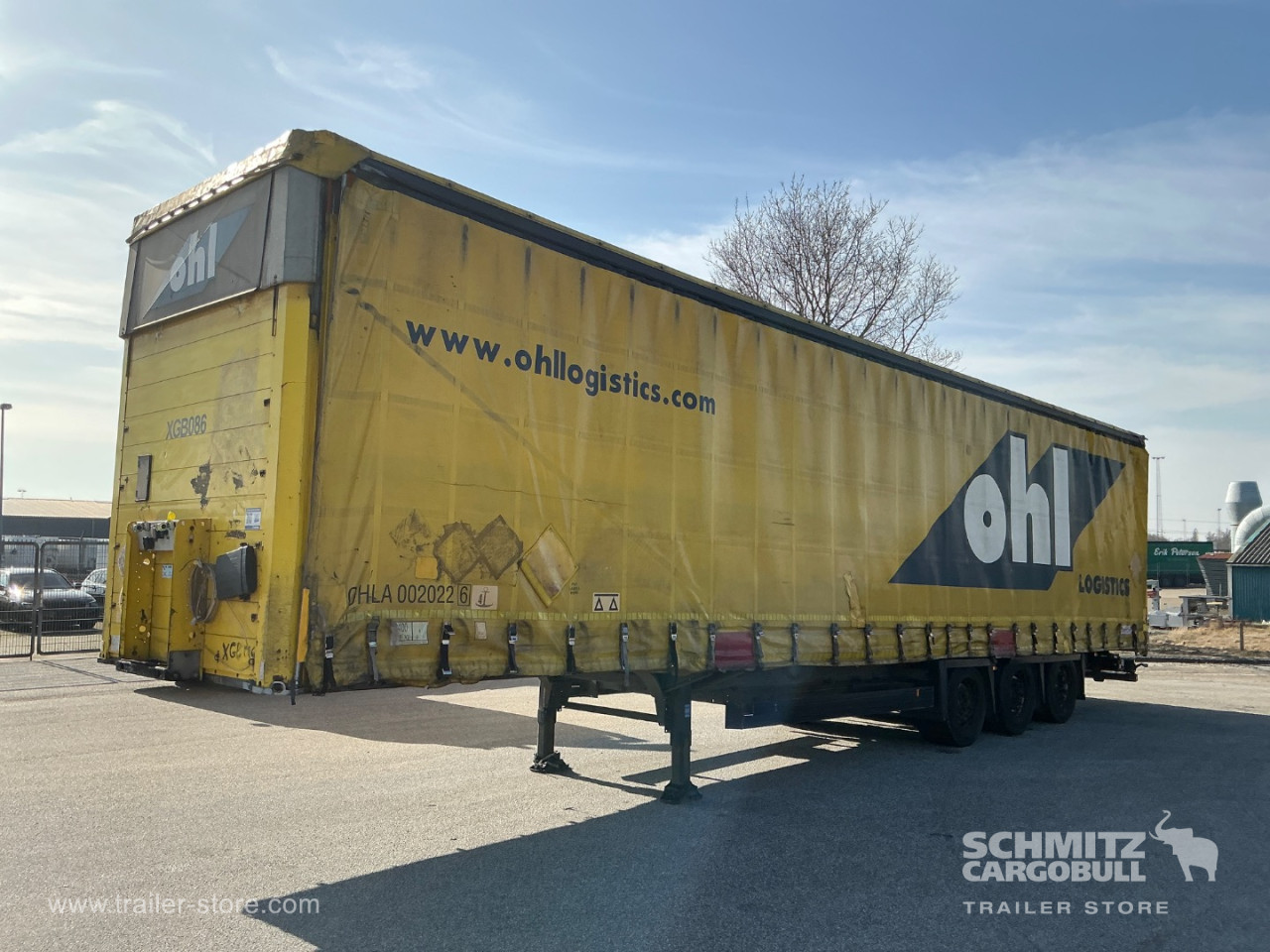Schmitz Semi Curtainsider Mega