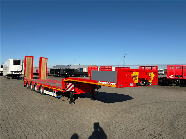 Kässbohrer Kässbohrer SLA-Y 4