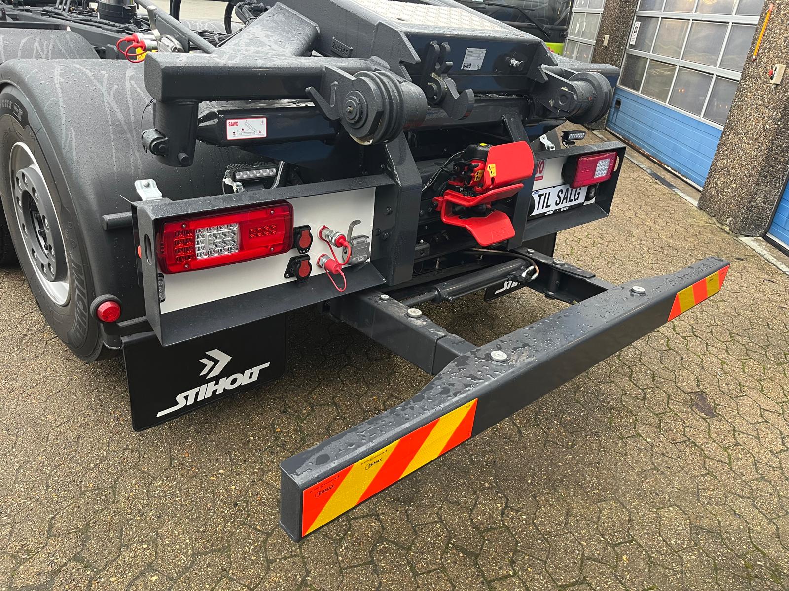 Iveco X-Way 8x4 1+3 580Hp opbygget med HIAB kran & Sawo hejs