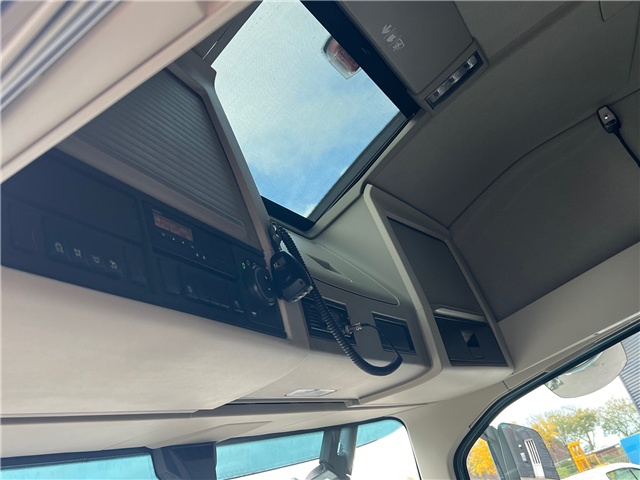 Volvo FM500 Globe hejs