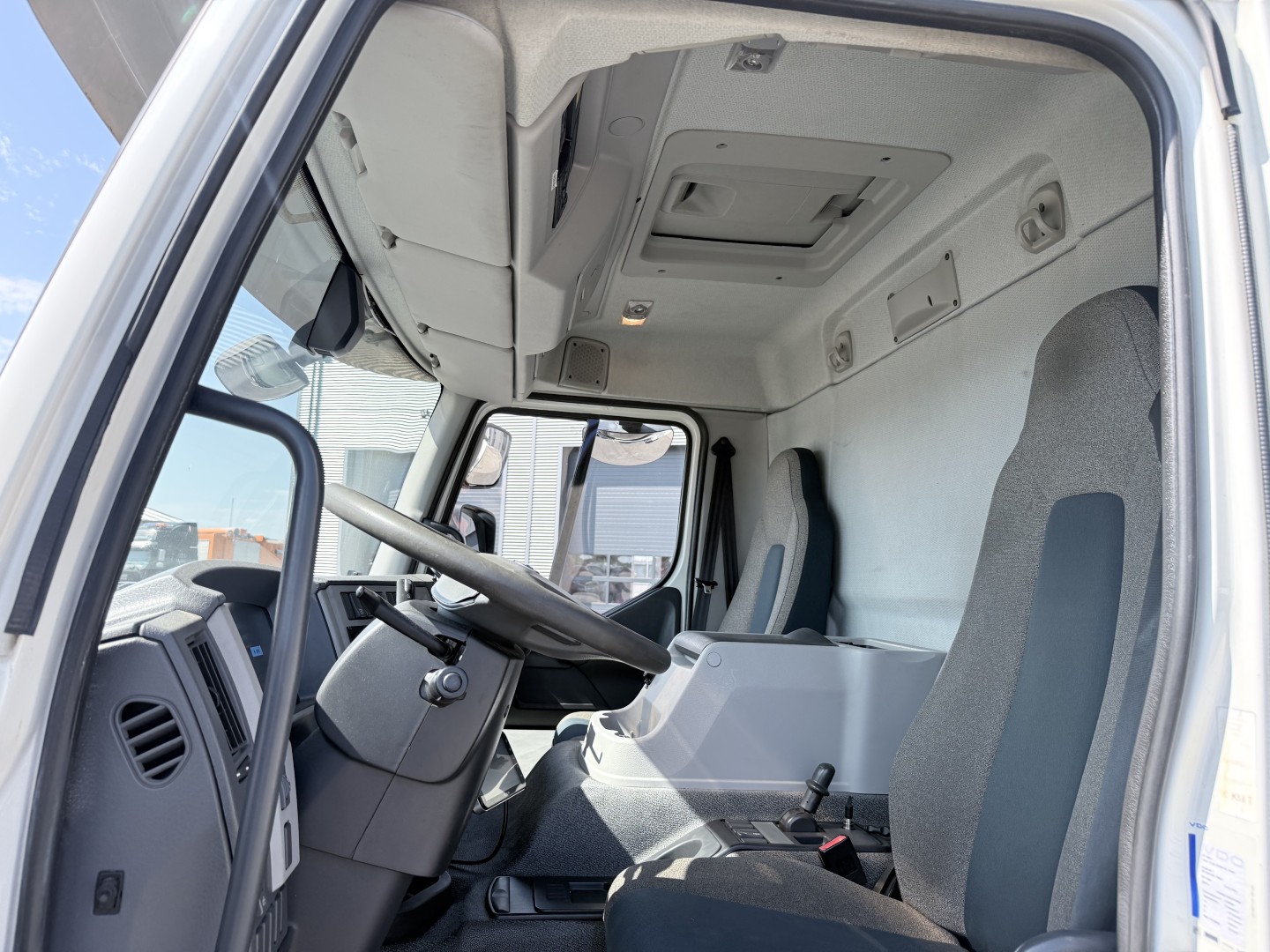 Volvo FE320 6x2*4 Frigoblock FK25SL 9.9 m kølekasse