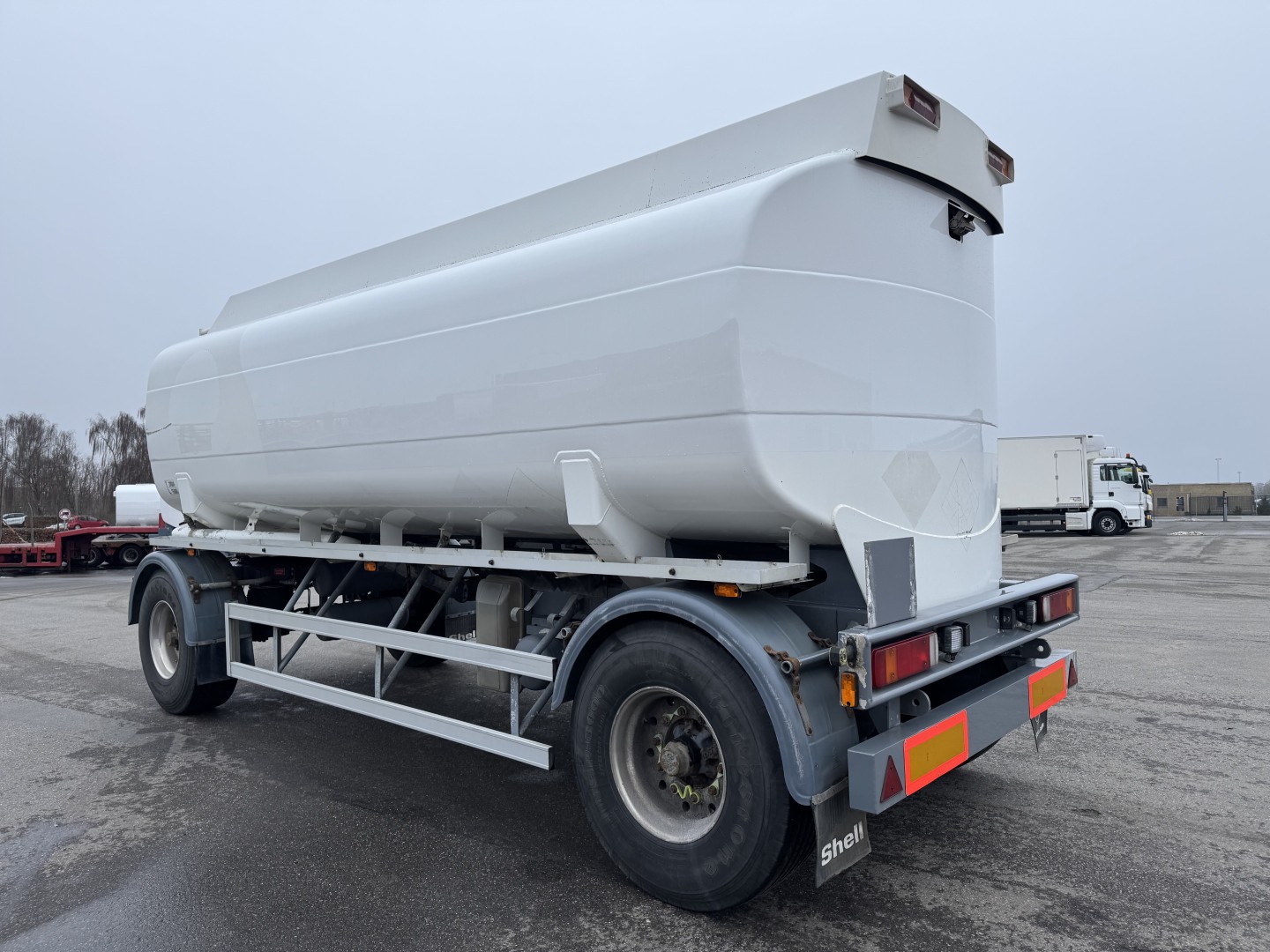 HMK Bilcon TP-200 2 akslet 22000 L ADR tank 4 Rum