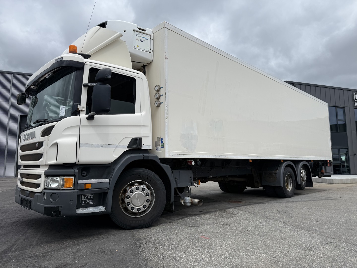 Scania P320 6x2*4 Carrier Supra 120 Mt 9,90 m. kasse