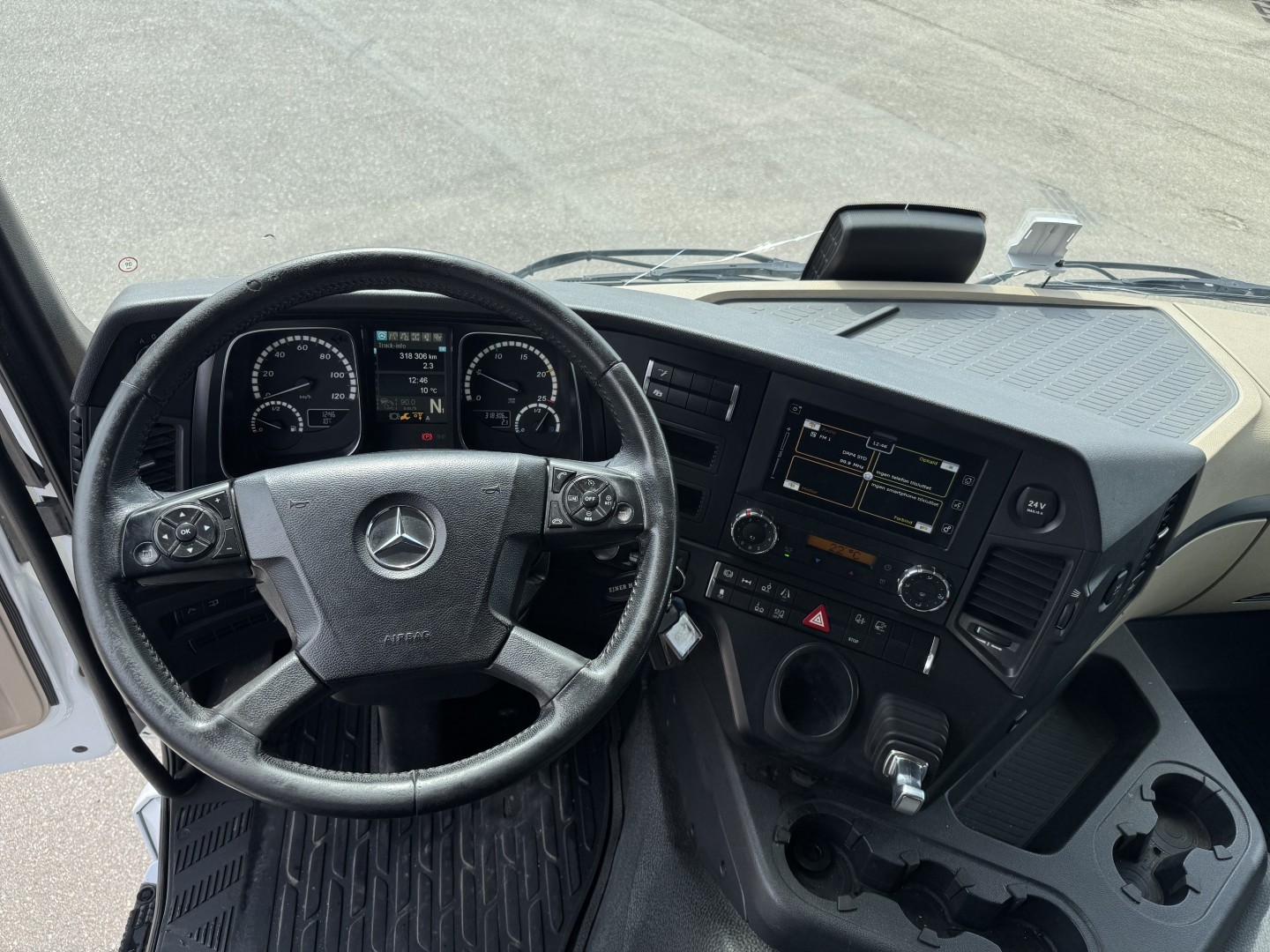 Mercedes Actros 2543 6x2/2 Euro 6