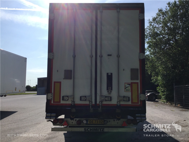 Schmitz Semi Reefer Meat hanging system