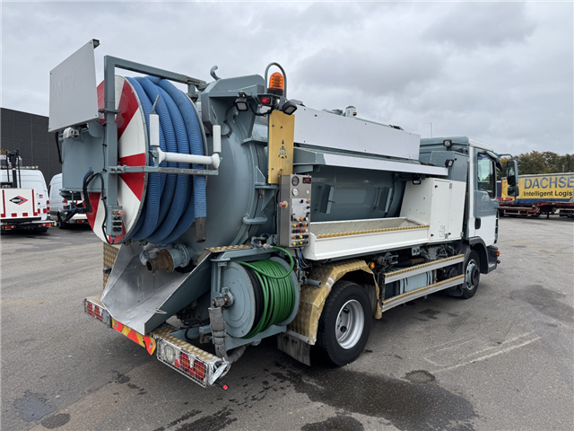 MAN TGL 12.240 4x2 Hvidtved Larsen SLP 5.5