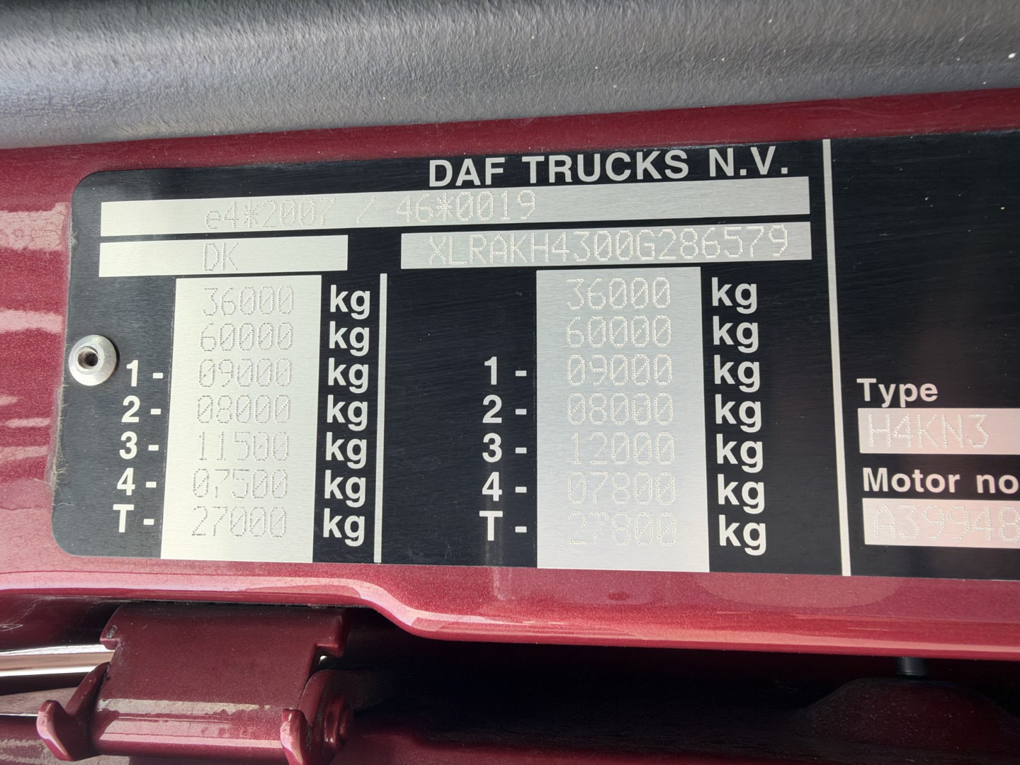 DAF XF530 8x2/4 Super Space Cab Chassis Euro 6