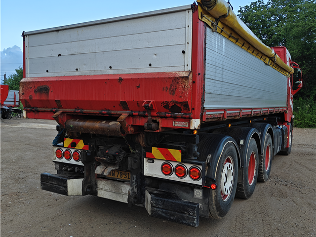 Volvo 8*4 FH 540