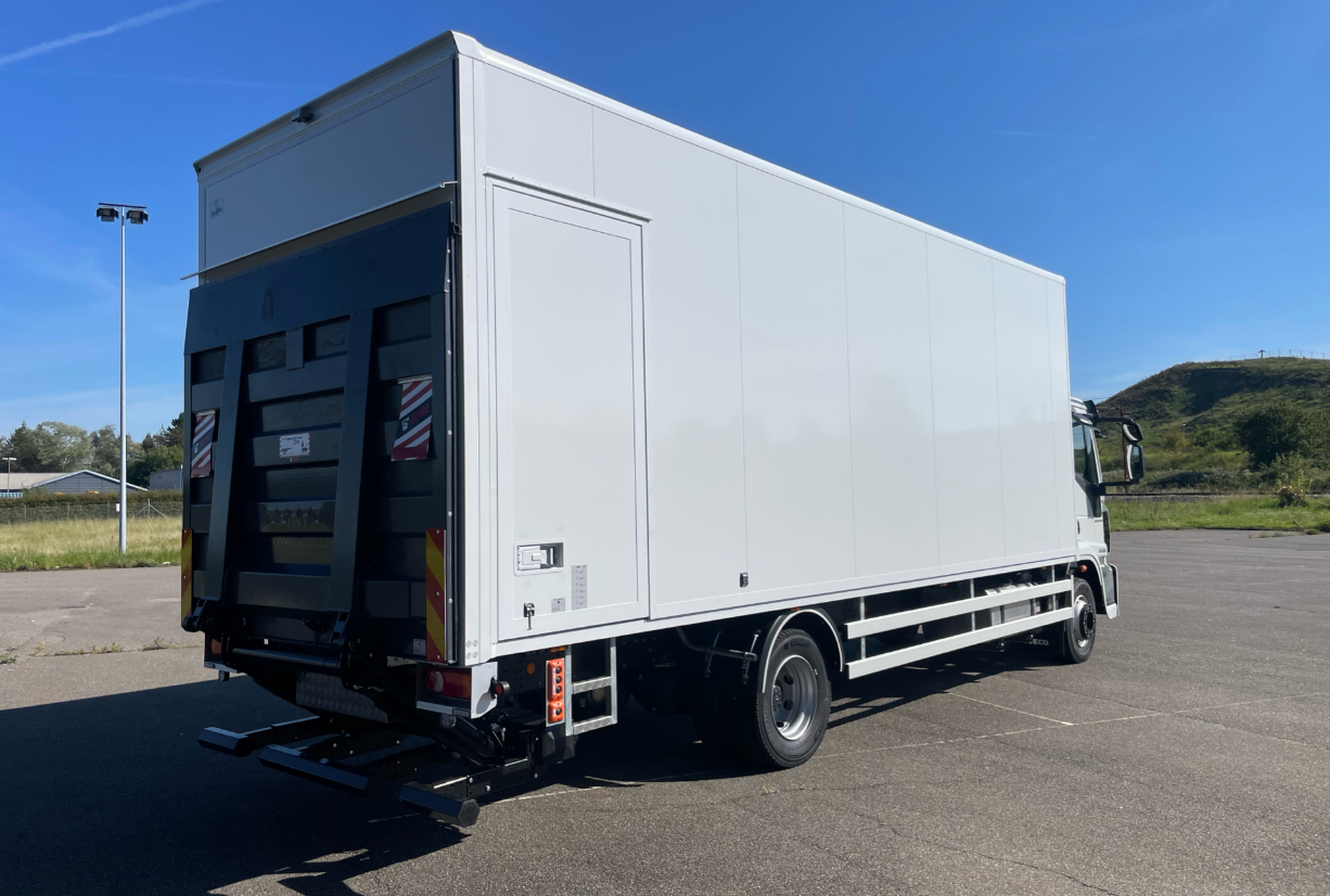 Iveco ML120E25-E6e 18 pallers