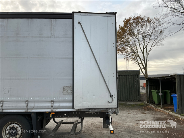 Schmitz Semi Curtainsider Standard , Foldedør højre