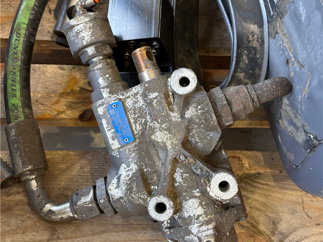 DAF 2 strengs hydraulik anlæg