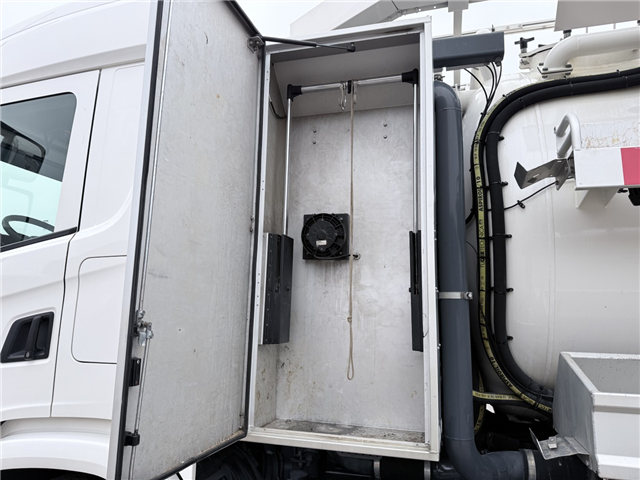 Scania G500 8x4*4 Bucher Recycler 414