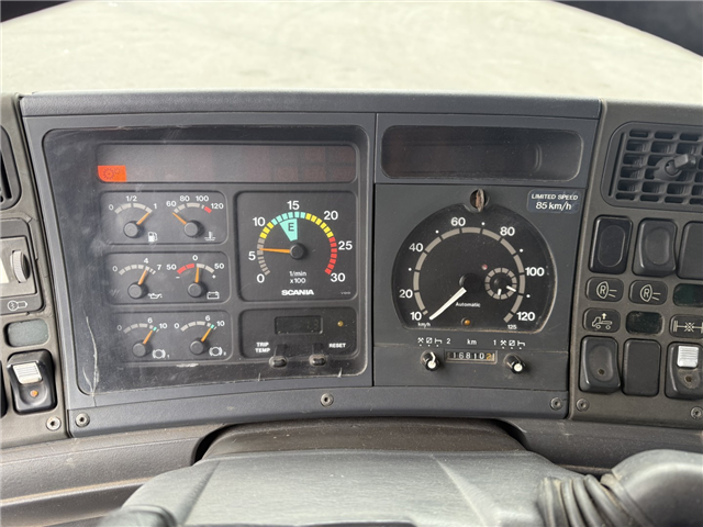 Scania P94/260 4x2 NZ SLS590 Kombi 8.400 l.