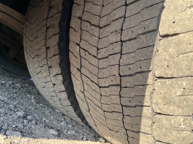 Scania G410 8X2*6 Knæklad – Machinetransporter