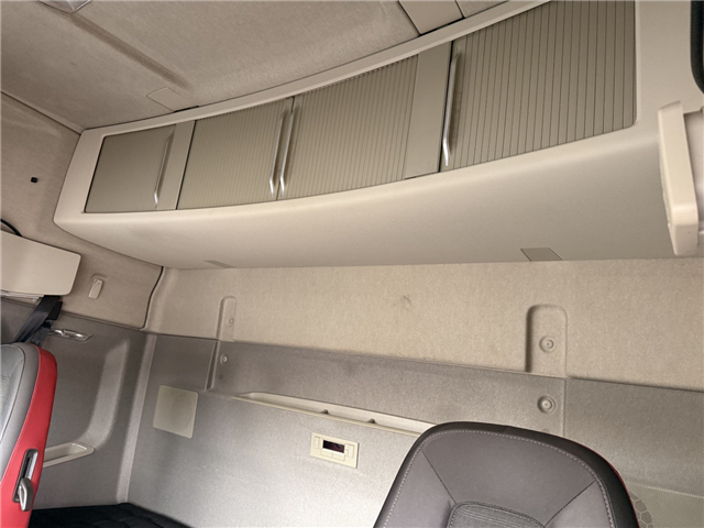 Volvo FH500 6x2/2 Globetrotter Euro 5