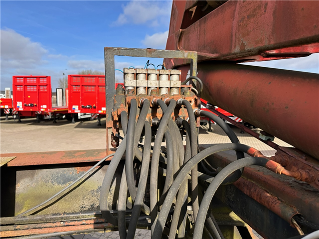 Diverse Hammar, Sideloader