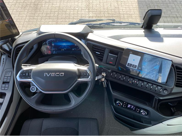 Iveco S-WAY AS440S50-E6e TX/FP 6x2x4