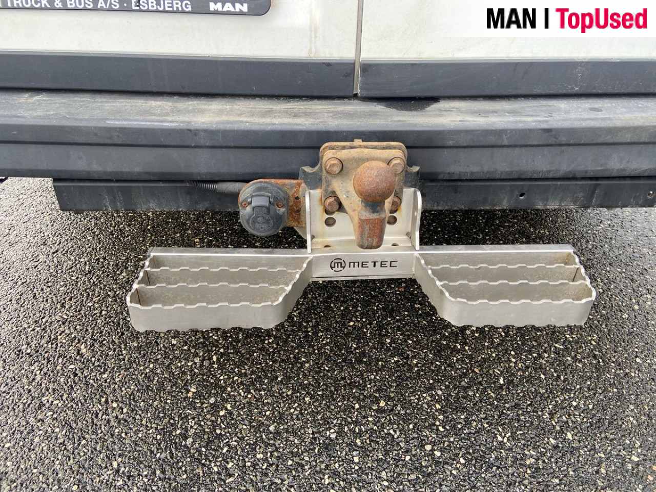 MAN TGE 3.180 4X2F SB