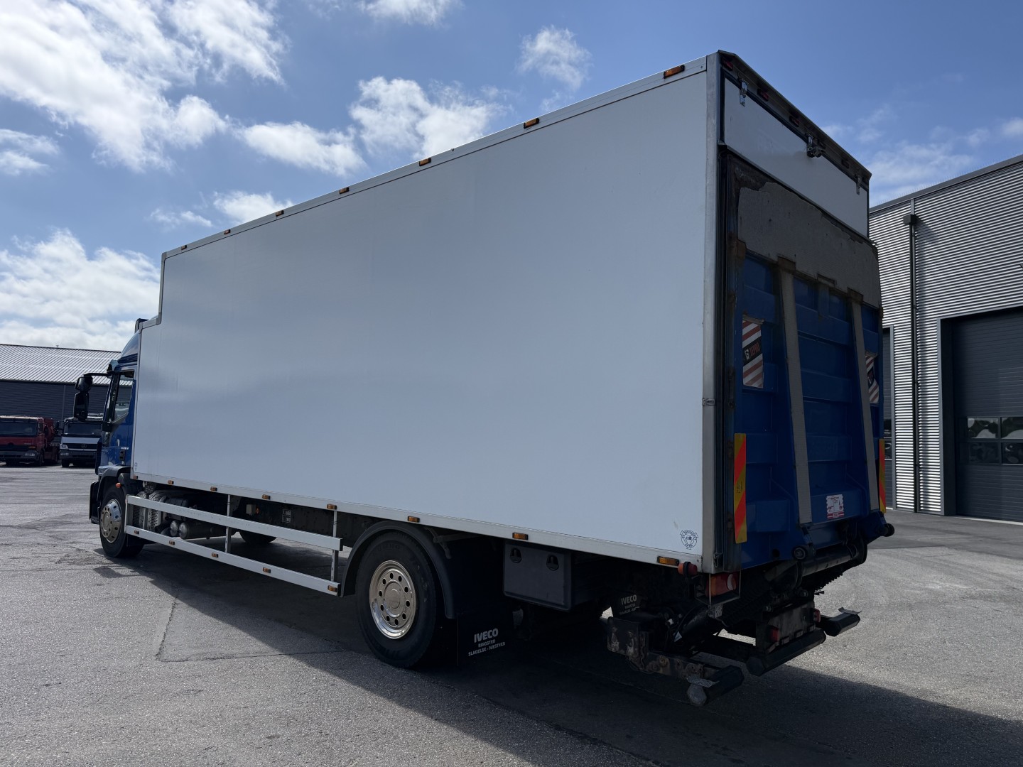 Iveco EuroCargo 180-280 4x2 Thermo King T-1000R